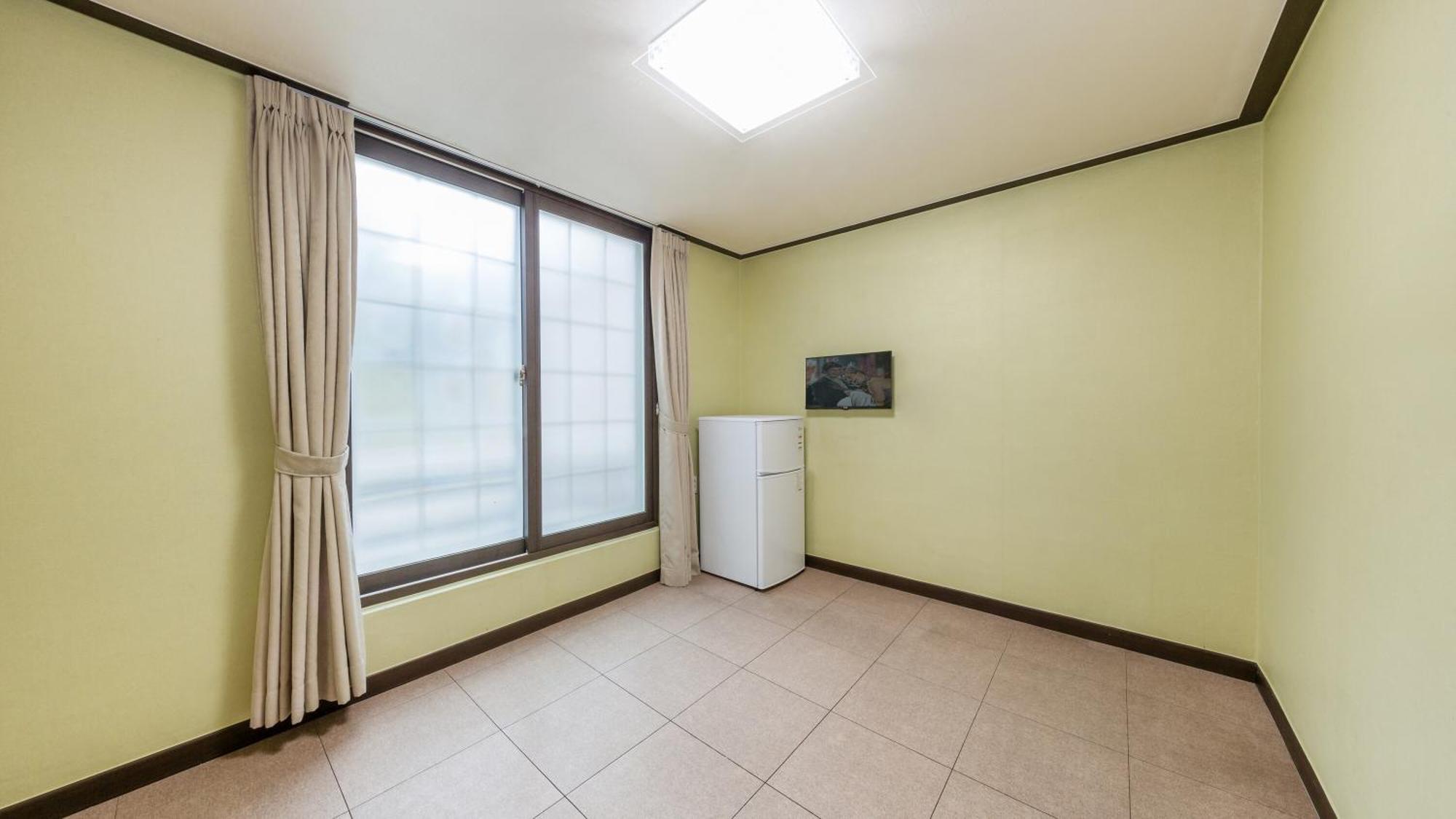 Daecheon Gyeoulyeonga Pension Boryeong Room photo